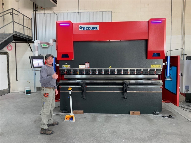 ACCURL CNCプレスブレーキDA58T 4axis 2500mm