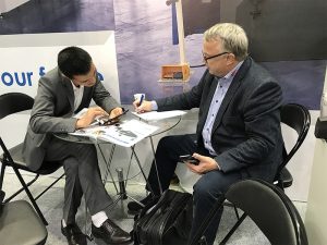 Accurlは2017年にドイツのハノーバー国際工作機械展に参加しました