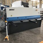 油圧プレート剪断機